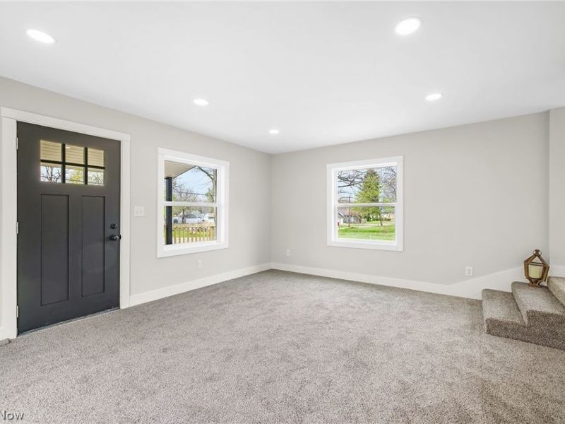 3208 Royal Avenue NE, Canton, OH 44705 Photo 6