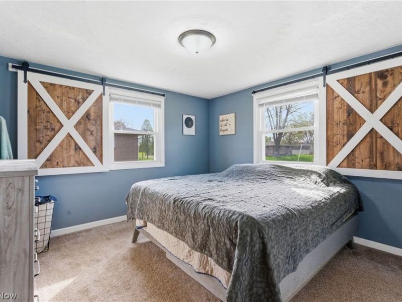 13073 Cloverleaf Street NW, Massillon, OH 44647 Photo 12