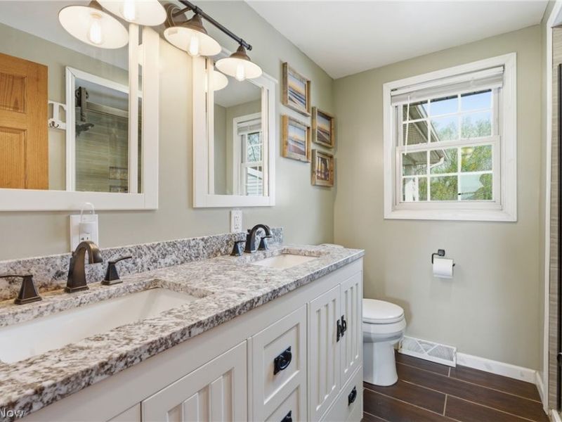 13073 Cloverleaf Street NW, Massillon, OH 44647 Photo 17