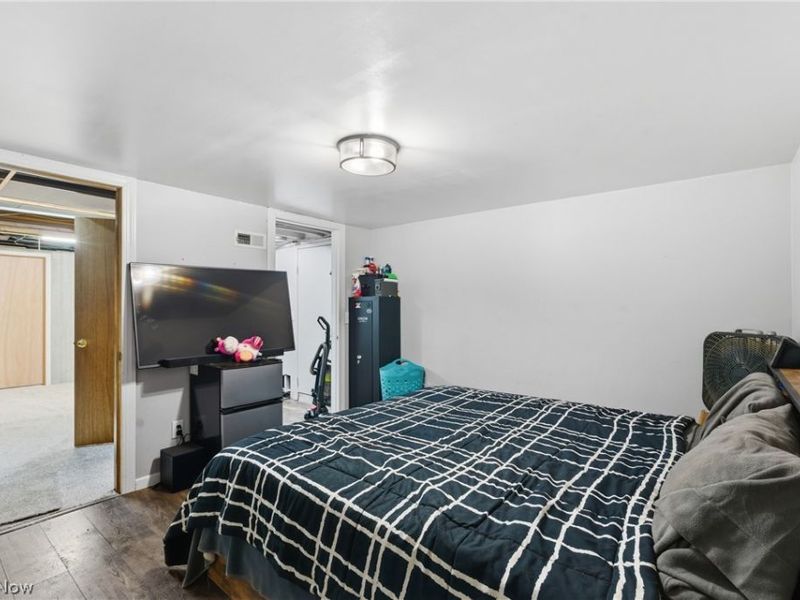 13073 Cloverleaf Street NW, Massillon, OH 44647 Photo 19