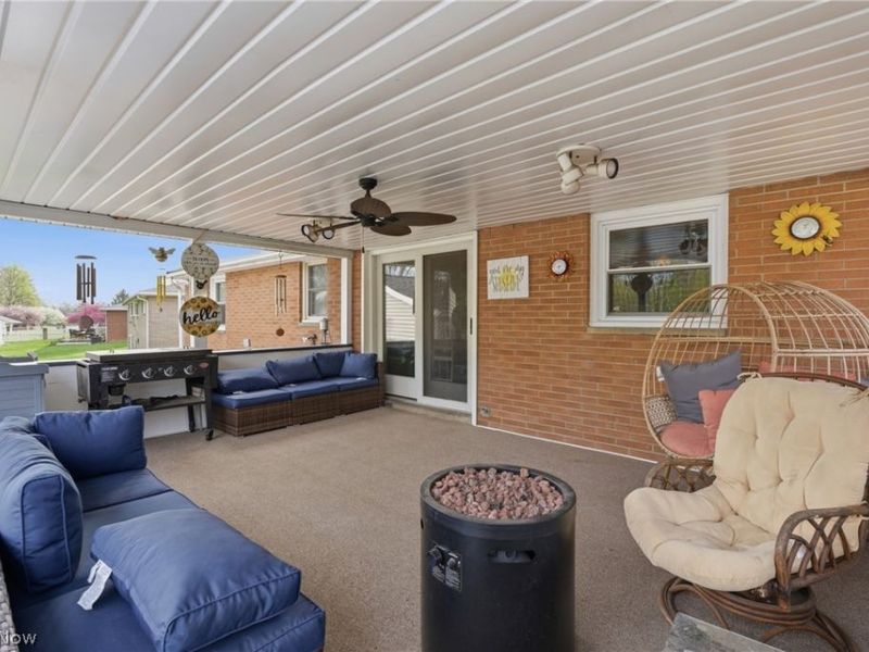 13073 Cloverleaf Street NW, Massillon, OH 44647 Photo 26