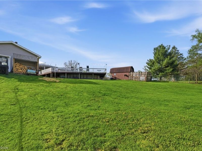 13073 Cloverleaf Street NW, Massillon, OH 44647 Photo 30