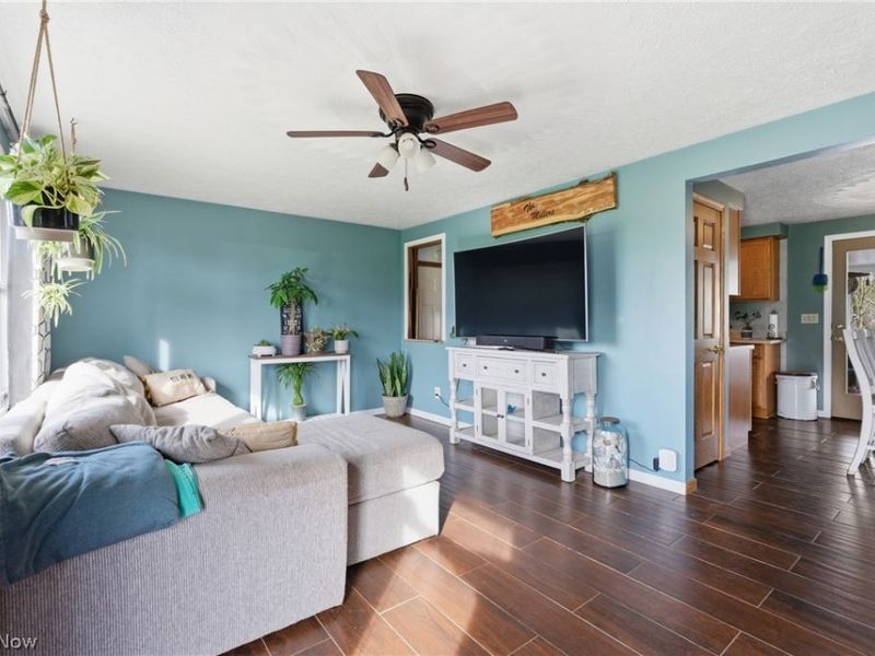 13073 Cloverleaf Street NW, Massillon, OH 44647 Photo 8