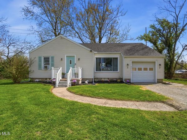 9113 Geiser Road, Holland, OH 43528