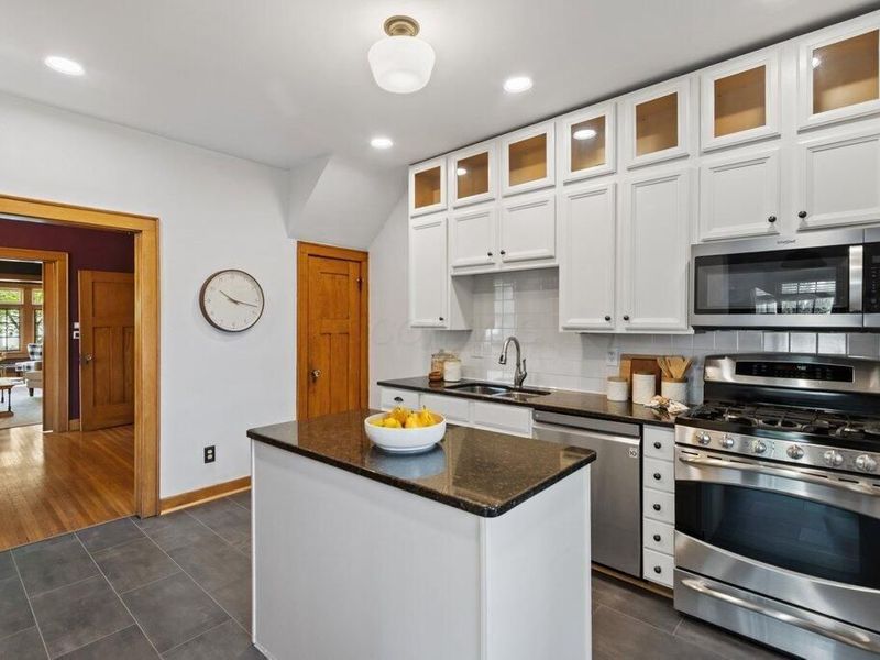 235 Acton Road, Columbus, OH 43214 Photo 20