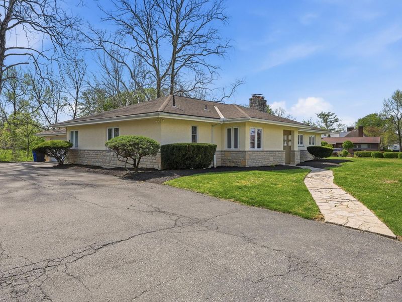 2457 Brookwood Road, Columbus, OH 43209 Photo 29