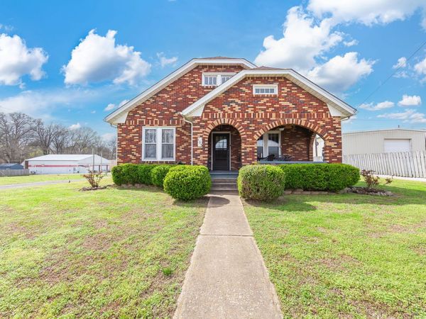 105 S Trenton St , Rutherford, TN 38369