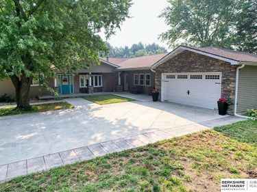 10110 SW 27TH Street , Lincoln, NE 68523