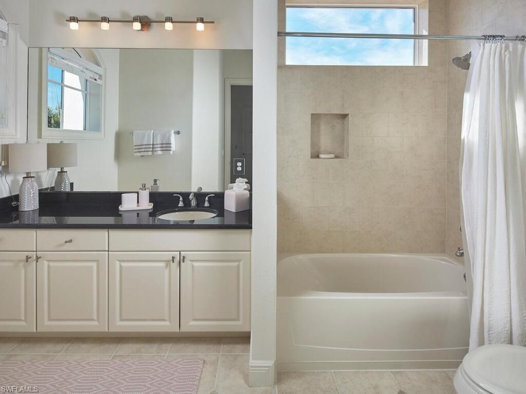 4419 Crayton Rd, Naples, FL 34103 Photo