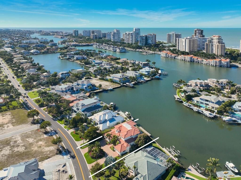 4419 Crayton Rd, Naples, FL 34103 Photo