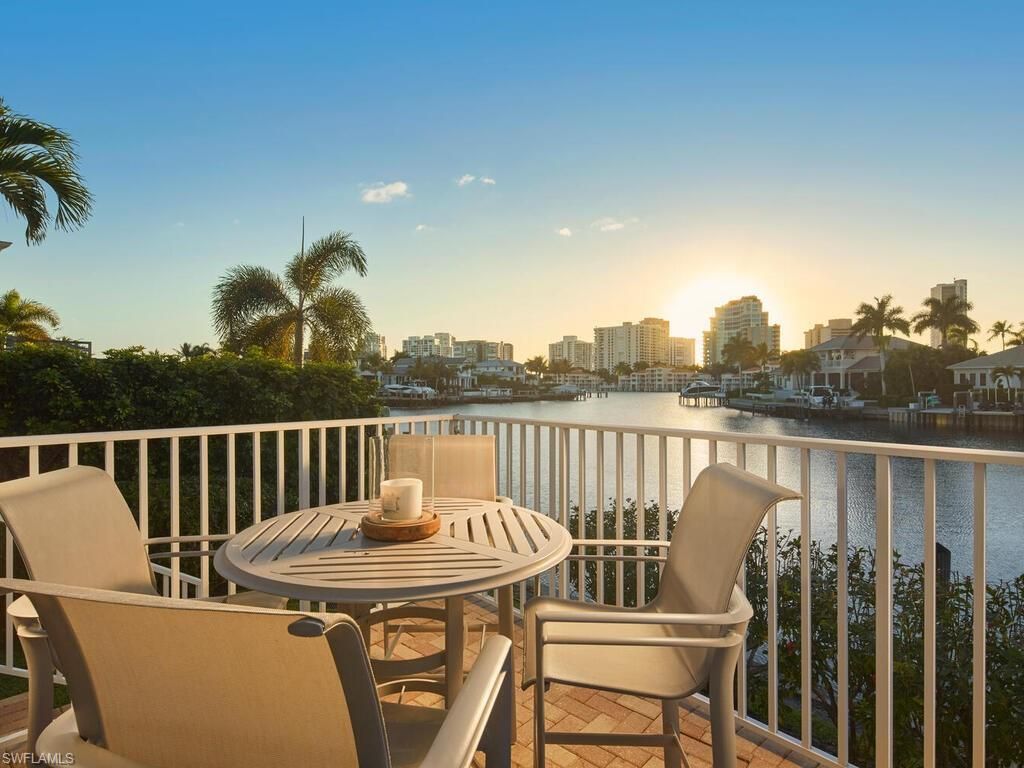 4419 Crayton Rd, Naples, FL 34103 Photo