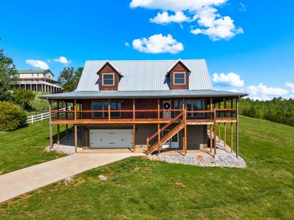 102 Golf View Boulevard Dandridge, TN 37725