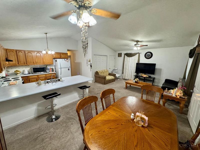 1904 Kenway Place, Middletown, OH 45044 Photo 4