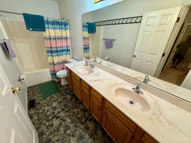 1904 Kenway Place, Middletown, OH 45044 Photo 8