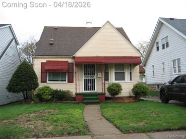 25613 Powers Avenue, Dearborn Heights, MI 48125