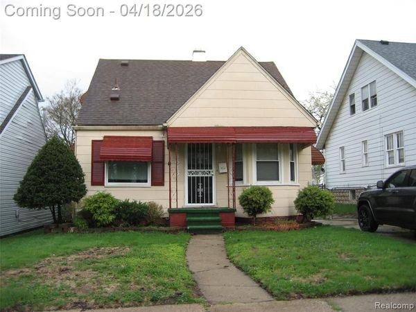 25613 Powers Avenue, Dearborn Heights, MI 48125