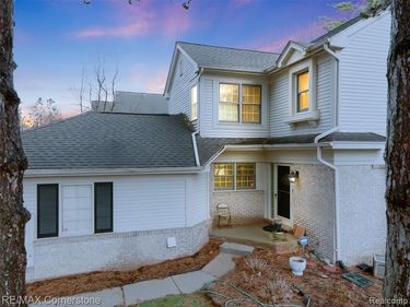 7632 Danbury Circle Circle, West Bloomfield Twp, MI 48322