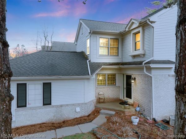 7632 Danbury Circle Circle, West Bloomfield Twp, MI 48322