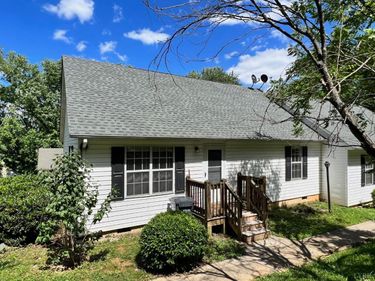 718 Baltimore Avenue, Bedford, VA 24523