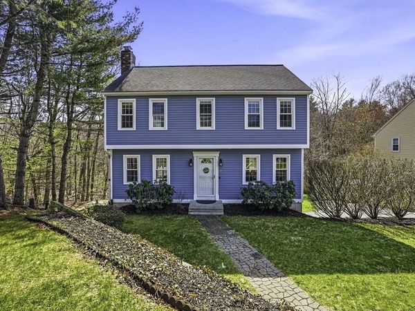 61 Hillando Dr, Shrewsbury, MA 01545