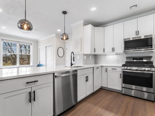 320 Middlesex Avenue, Unit B209, Medford, MA 02155