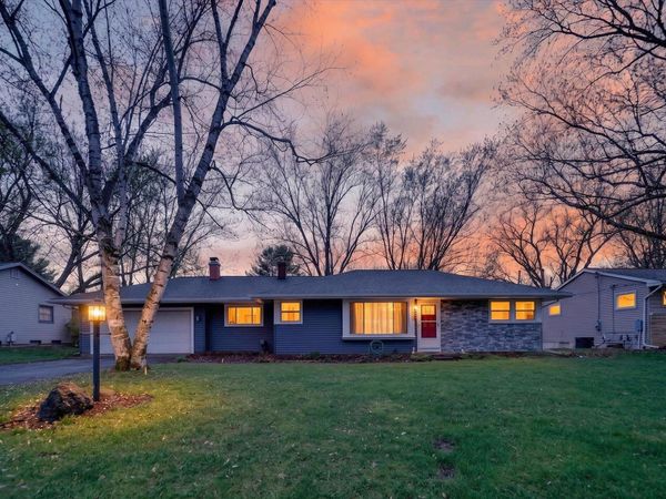 2520 Dorvin Drive, Jackson, MI 49201