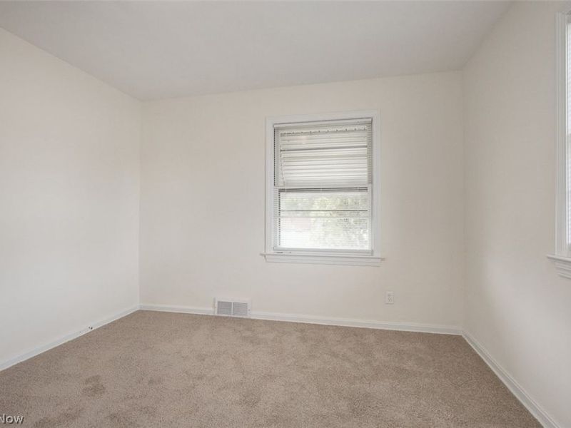 1547 Clermont Road, Cleveland, OH 44110 Photo 10