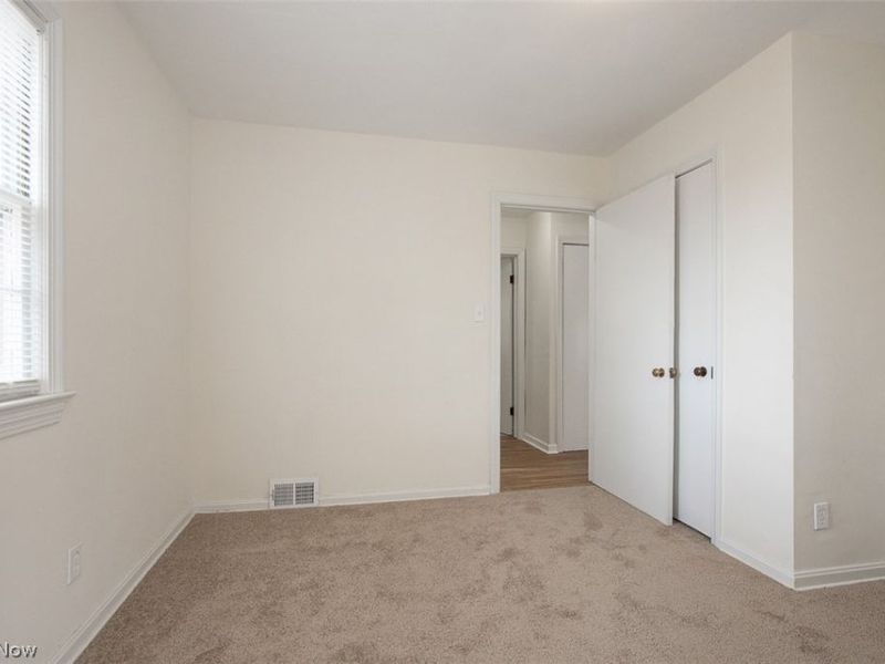 1547 Clermont Road, Cleveland, OH 44110 Photo 11