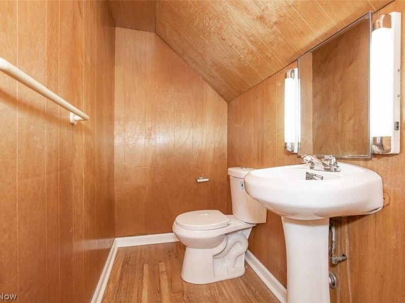 1547 Clermont Road, Cleveland, OH 44110 Photo 17