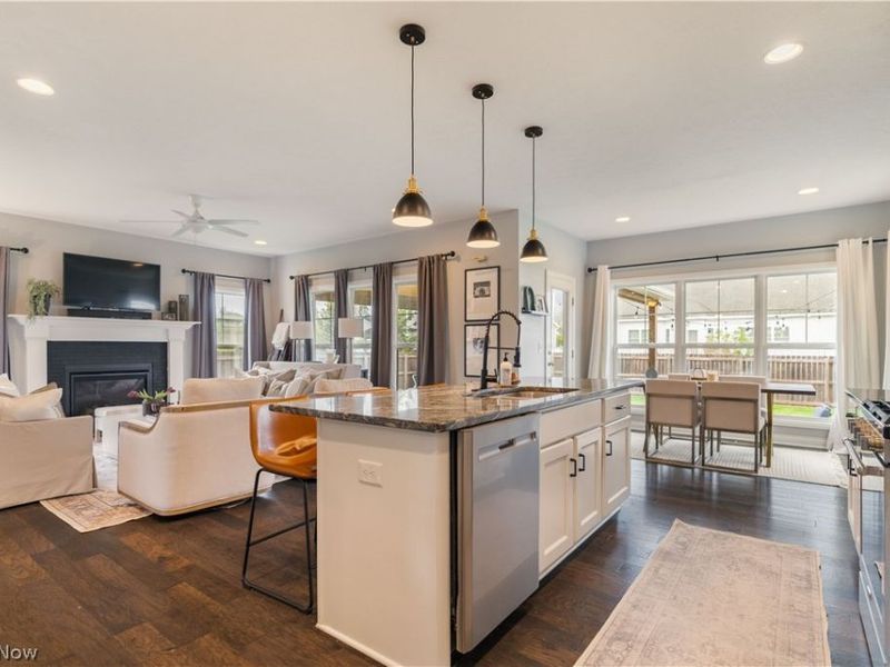 9945 Guardian Circle NW, North Canton, OH 44720 Photo 12