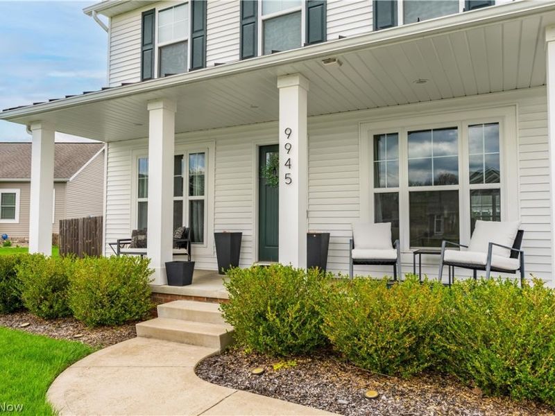 9945 Guardian Circle NW, North Canton, OH 44720 Photo 2