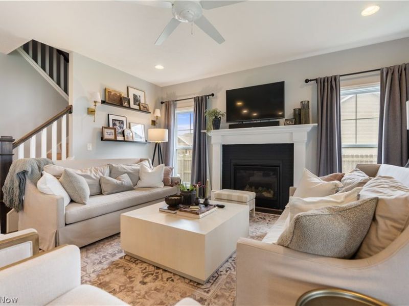 9945 Guardian Circle NW, North Canton, OH 44720 Photo 5