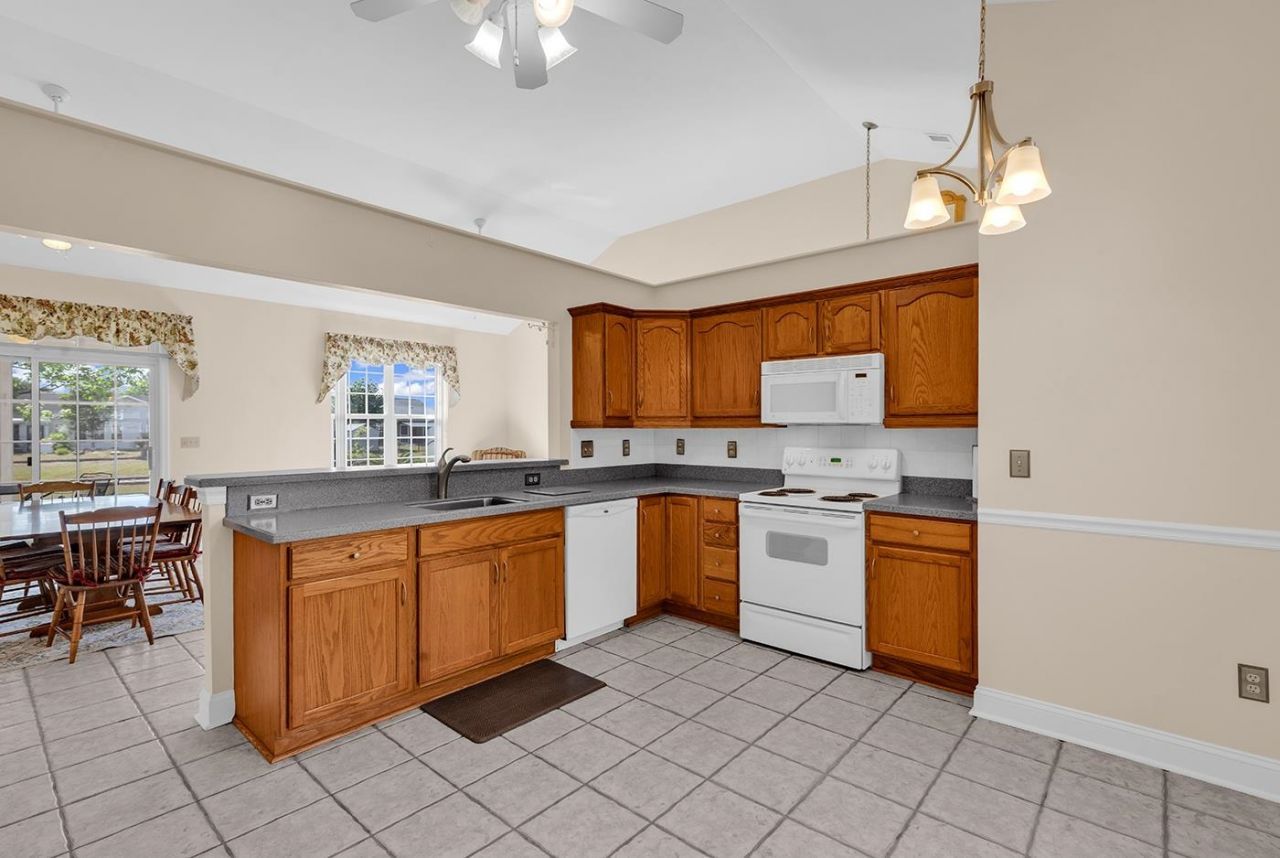 545 Sandridge Rd. Photo 16