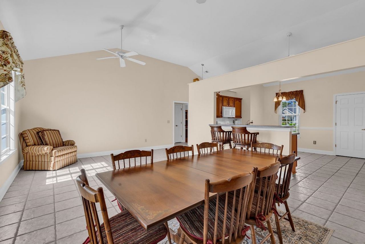 545 Sandridge Rd. Photo 9