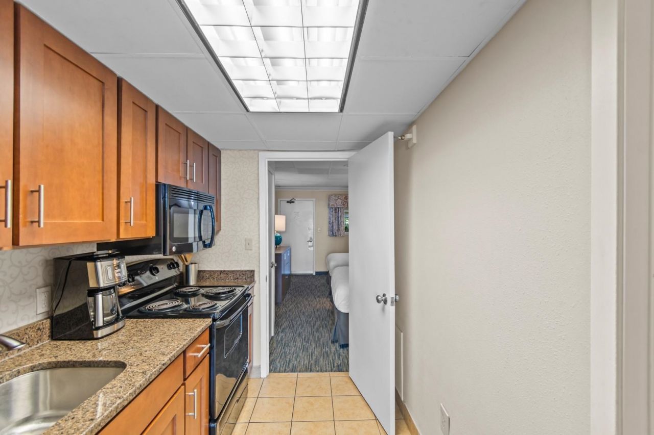 1105 S Ocean Blvd. Photo 8