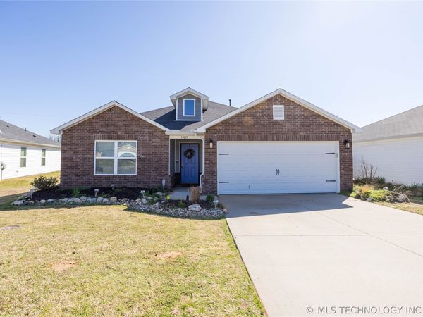 15019 S 284th East Avenue , Coweta, OK 74429