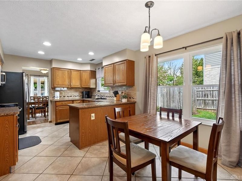 1359 Rose Lake Drive, Bellbrook, OH 45305 Photo 11