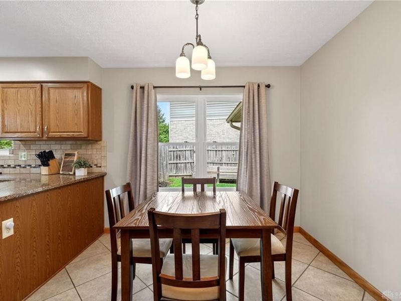 1359 Rose Lake Drive, Bellbrook, OH 45305 Photo 12