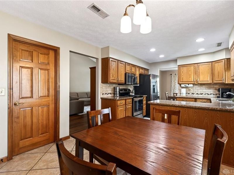 1359 Rose Lake Drive, Bellbrook, OH 45305 Photo 13