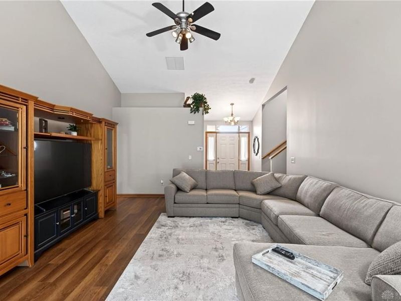 1359 Rose Lake Drive, Bellbrook, OH 45305 Photo 7