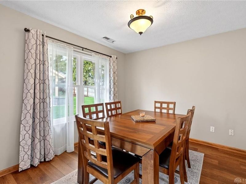 1359 Rose Lake Drive, Bellbrook, OH 45305 Photo 9