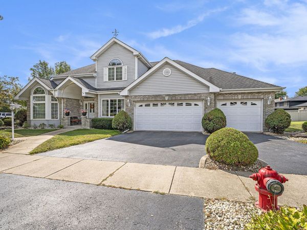 18358 Willow Lane , Lansing, IL 60438