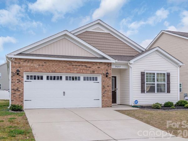 9037 Remnick Drive , Gastonia, NC 28056