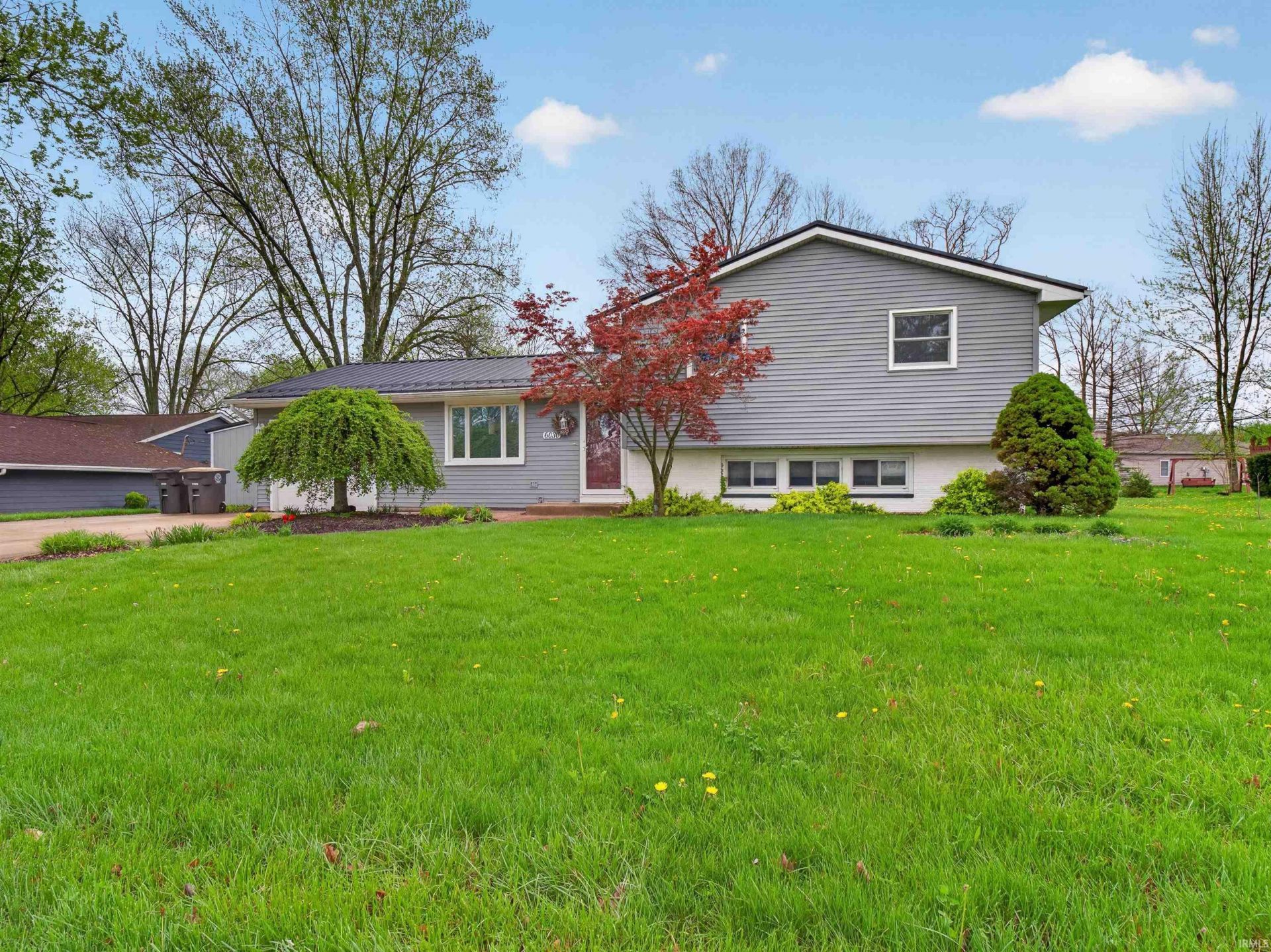 6030 Glenview Drive, Fort Wayne, IN 46815 Main Photo