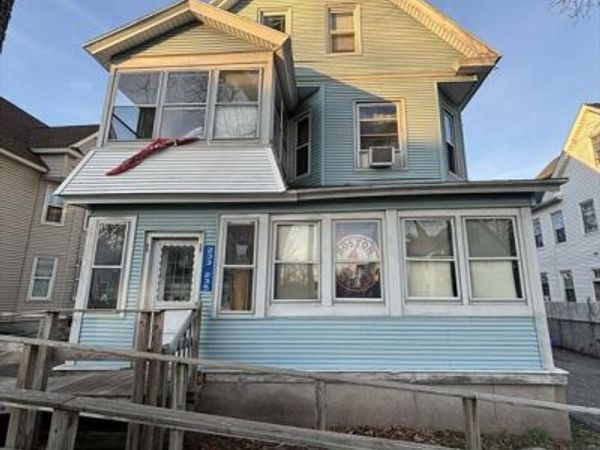 233-235 White St, Springfield, MA 01108