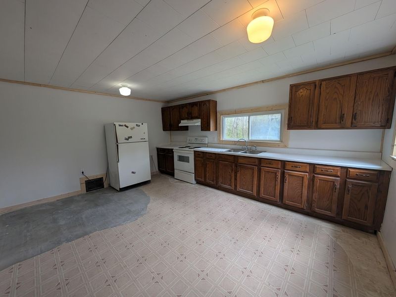 14644 Ohio 37, Crooksville, OH 43731 Photo 4