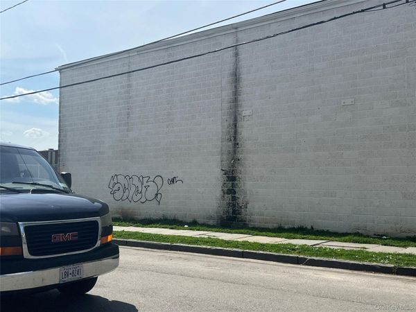 25 carpe , Newburgh, NY 12550