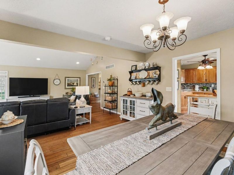 300 Sagewood Court, Monroe, OH 45050 Photo 10