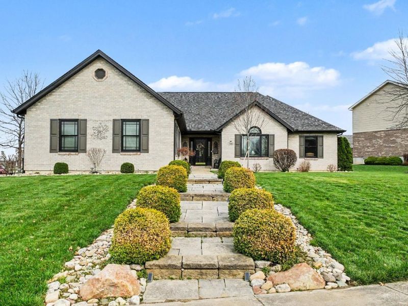 300 Sagewood Court, Monroe, OH 45050 Photo 2