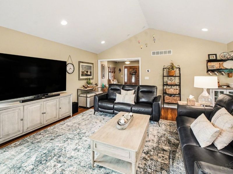 300 Sagewood Court, Monroe, OH 45050 Photo 6